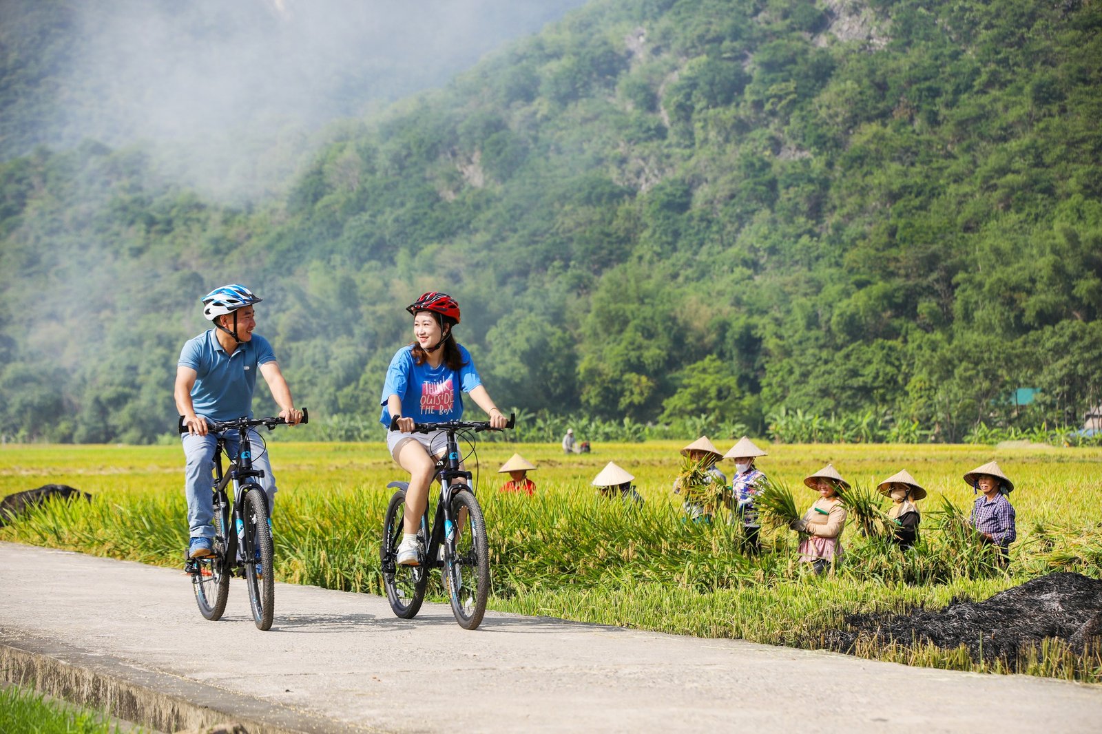 Bicycle Tour Northern Vietnam Hanoi, Mai Chau, Ninh Binh 3 Days